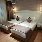 Hotel Nova Plaza Orion 4*