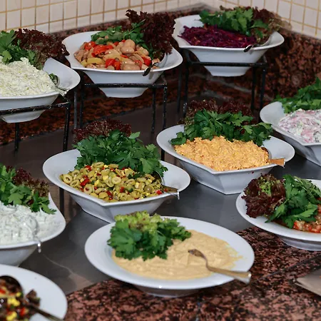 Nova Plaza Orion Hotel 4*