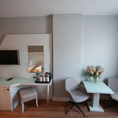 Otel Nova Plaza Orion 4*