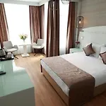 호텔 Nova Plaza Orion 4*