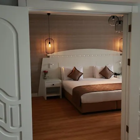 Nova Plaza Orion 4*