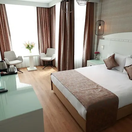 Hotell Nova Plaza Orion 4*