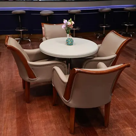 Nova Plaza Orion Hotell